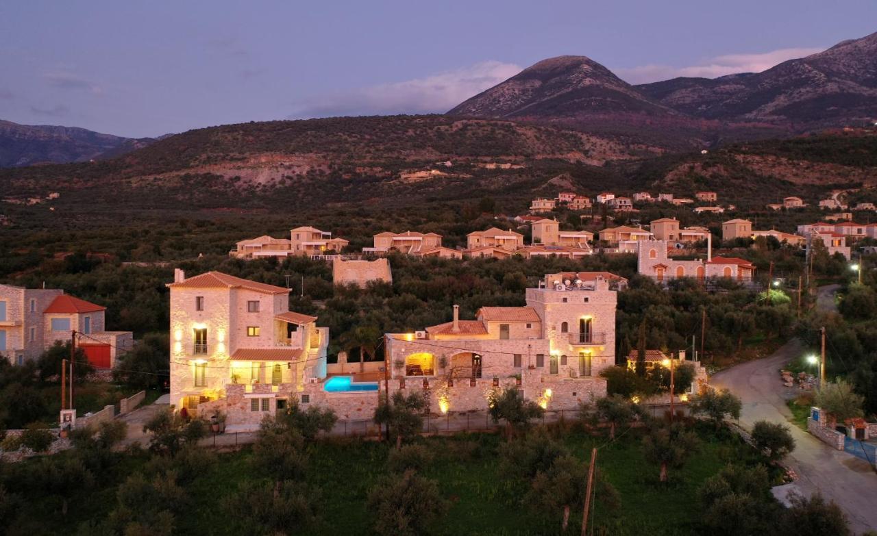 Hotel Mani Stone Towers à Kotronion  Extérieur photo