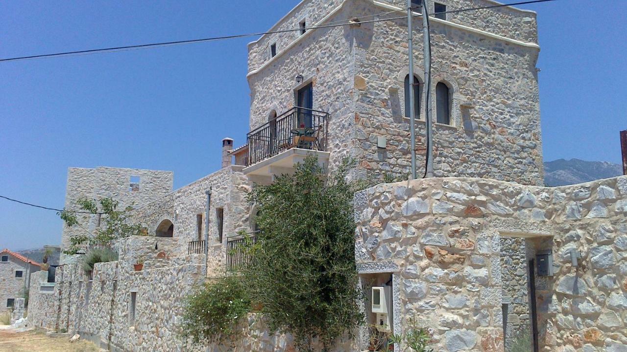 Hotel Mani Stone Towers à Kotronion  Extérieur photo